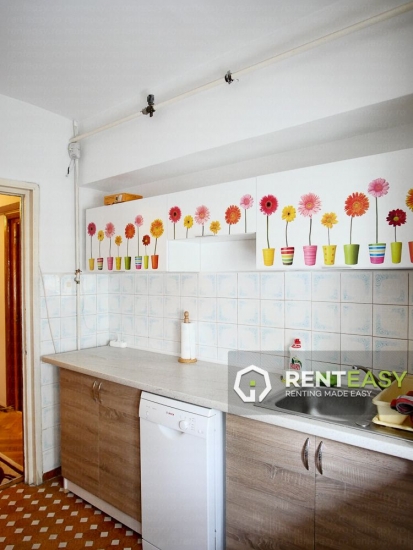 Apartament cu 3 camere de vanzare Ultracentral