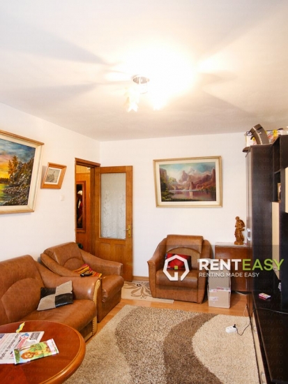 Apartament cu 3 camere in Pacurari de vanzare