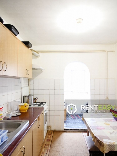 Apartament cu 3 camere in Pacurari de vanzare