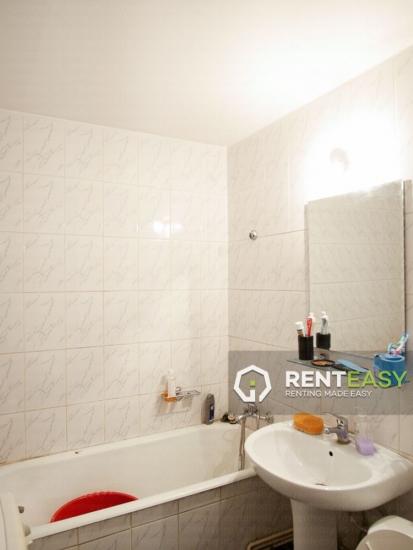 Apartament cu 3 camere in Pacurari de vanzare