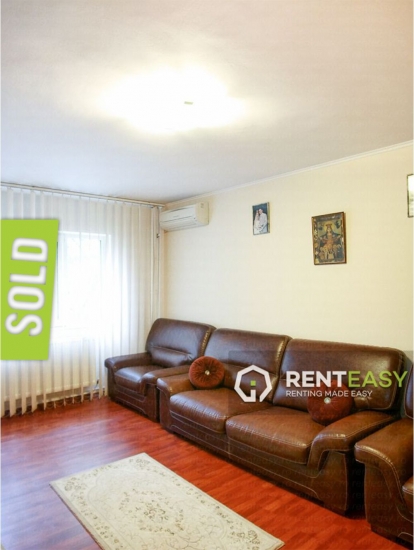 Apartament cu 3 camere de vanzare in Canta