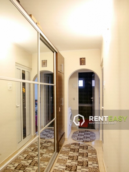 Apartament cu 3 camere de vanzare in Canta