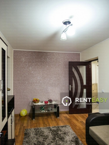 Apartament cu 2 camere in Podul Ros de vanzare