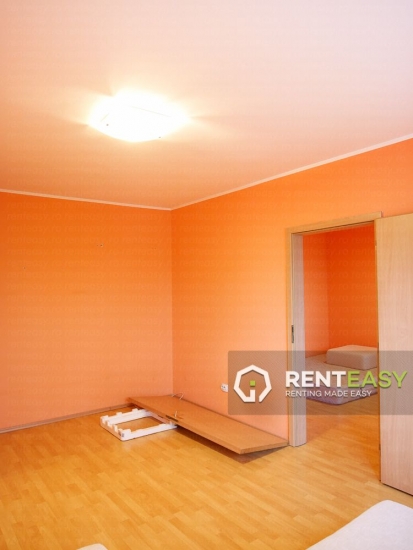 Apartament cu 3 camere de vanzare in zona Cantemir - Palas