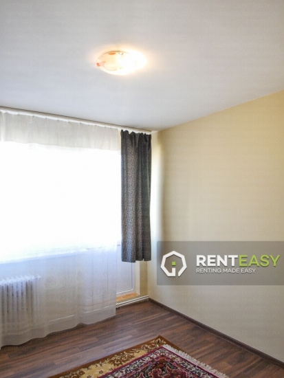 Apartament cu 3 camere de vanzare pe Bulevardul Stefan cel Mare