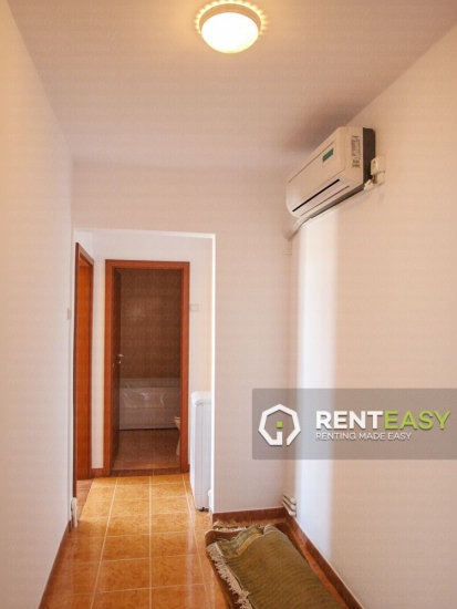 Apartament cu 3 camere de vanzare pe Bulevardul Stefan cel Mare