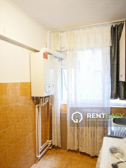 Apartament cu 3 camere de vanzare pe Bulevardul Stefan cel Mare