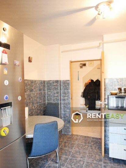 Apartament cu 3 camere de vanzare in zona Canta