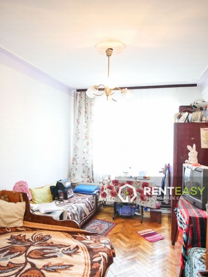 Apartament cu 4 camere in Podu Ros de vanzare