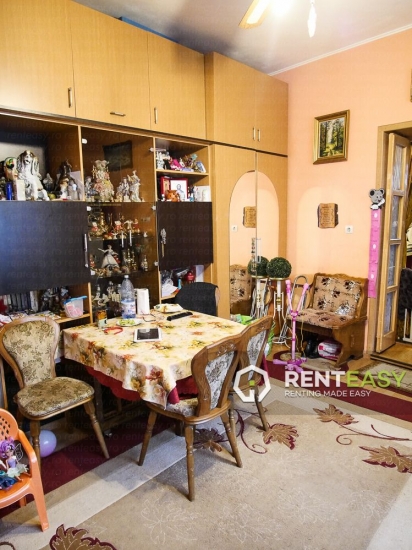 Apartament cu 2 Camere in Centru la Casa pentru Vanzare