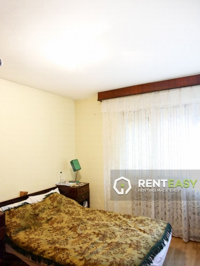 Apartament cu 4 camere de vanzare in Podul Ros
