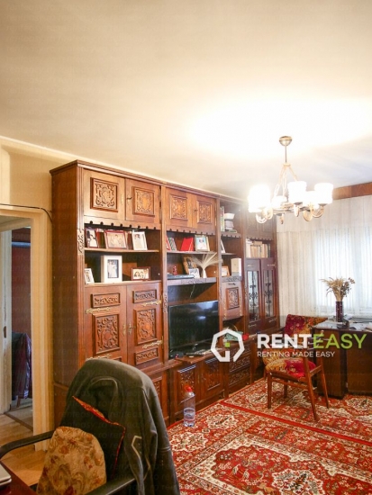 Apartament cu 4 camere de vanzare in Podul Ros