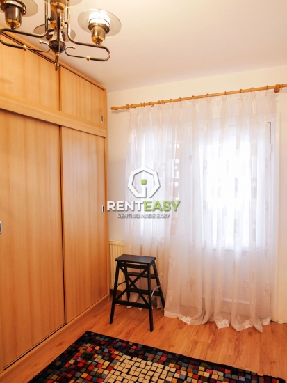 Apartament cu 4 camere de vanzare in Pacurari