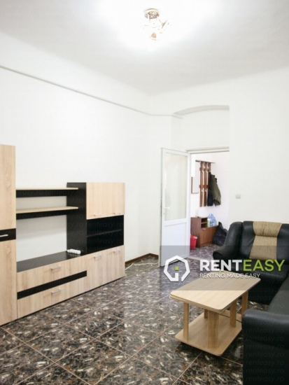 Apartament cu 3 camere langa UMF de vanzare