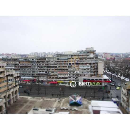 Apartament cu 3 Camere pentru Vanzare pe Stefan cel Mare
