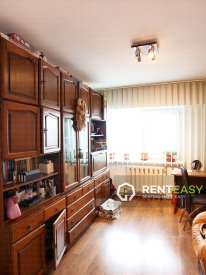 Apartament cu 3 Camere pentru Vanzare pe Stefan cel Mare