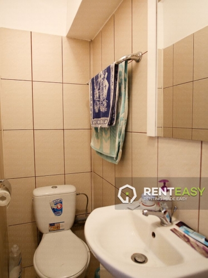 Apartament cu 3 Camere pentru Vanzare pe Stefan cel Mare