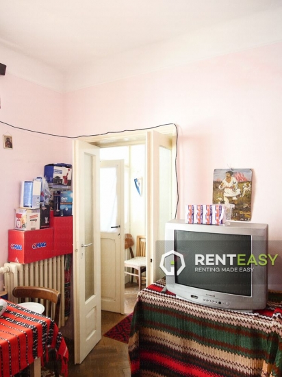 Casa cu 5 Camere pentru Vanzare in Centru langa UMF