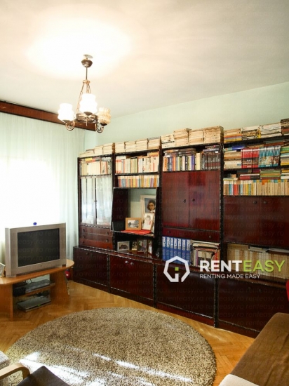Casa cu 5 Camere pentru Vanzare in Centru langa UMF