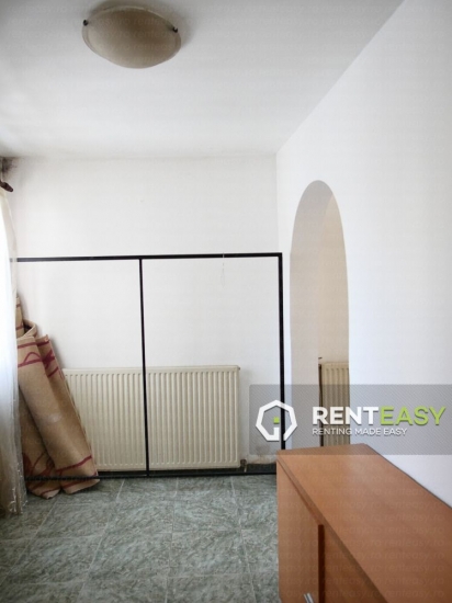 Casa cu 4 Camere in zona Arcu pentru Vanzare