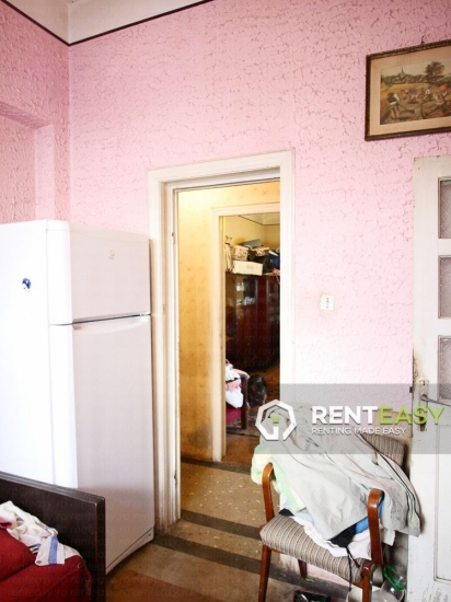 Parter Vila cu 4 Camere pentru Vanzare in Zona Centrala