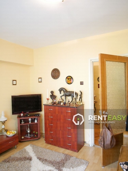 Apartament cu 3 camere pentru vanzare situat in zona Centrala