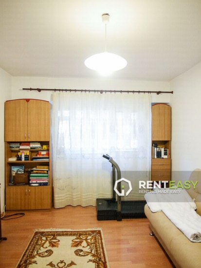 Apartament cu 3 camere de vanzare Independentei - UMF