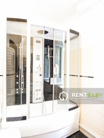 Apartament cu 3 camere de vanzare in Zona Centrala