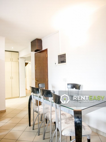 De vanzare!Apartament cu 4 camere situat pe Bulevardul Independentei