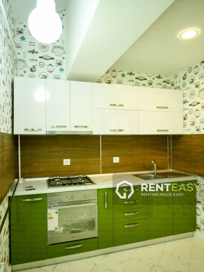 Apartament cu 3 camere de vanzare situat in zona Tatarasi