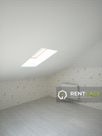 Apartament cu 3 camere de vanzare situat in zona Tatarasi