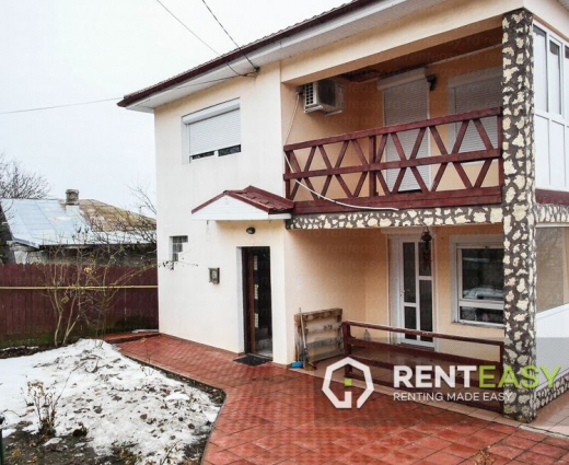 Vila cu 4 Camere de Vanzare in Moara de Vant