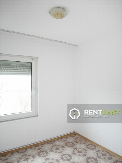 Vila cu 4 Camere de Vanzare in Moara de Vant