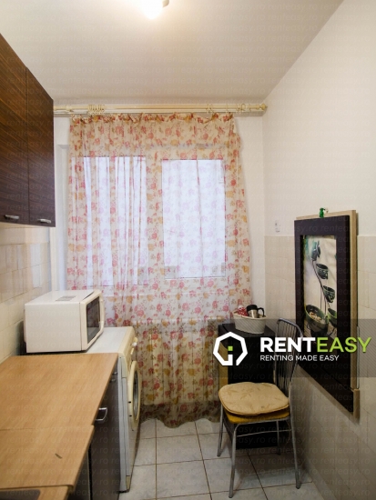 De vanzare!Apartament cu 2 camere decomandat situat in Piata Unirii