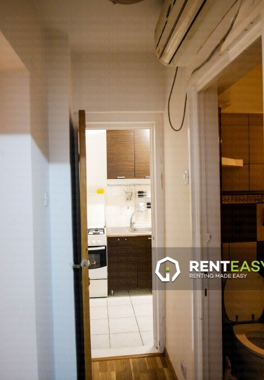 De vanzare!Apartament cu 2 camere decomandat situat in Piata Unirii