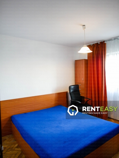 De vanzare!Apartament cu 2 camere decomandat situat in zona Stefan cel Mare