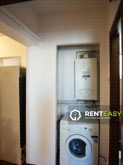 De vanzare!Apartament cu 2 camere decomandat situat in zona Stefan cel Mare