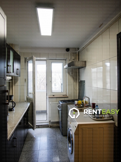 De vanzare!Apartament cu 3 camere situat pe Bulevardul Independentei
