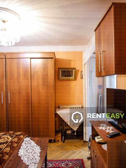 De vanzare!Apartament decomandat cu 3 camere situat in zona Bulevardul Independentei