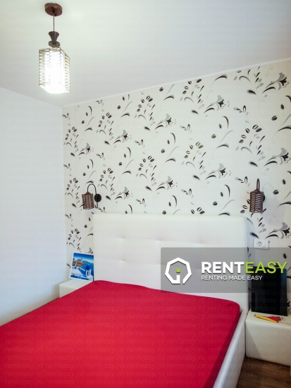De vanzare!Apartament decomandat cu 3 camere situat in zona centrala