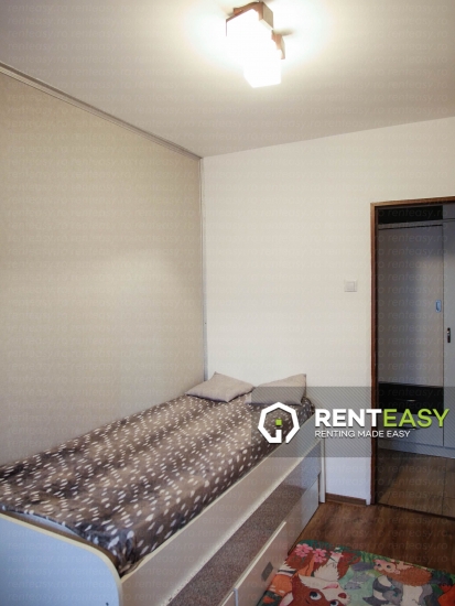 De vanzare!Apartament decomandat cu 3 camere situat in zona centrala