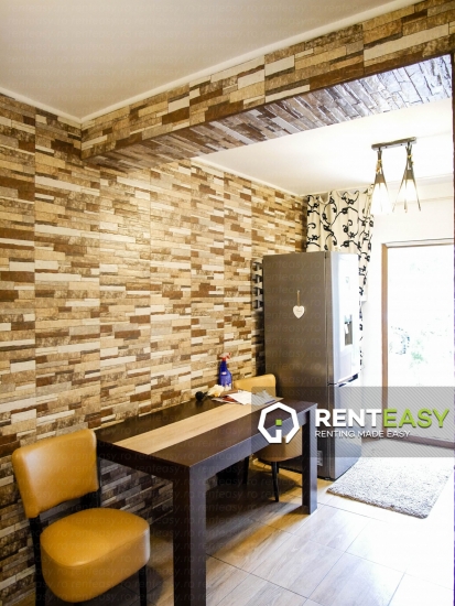 De vanzare!Apartament decomandat cu 3 camere situat in zona centrala