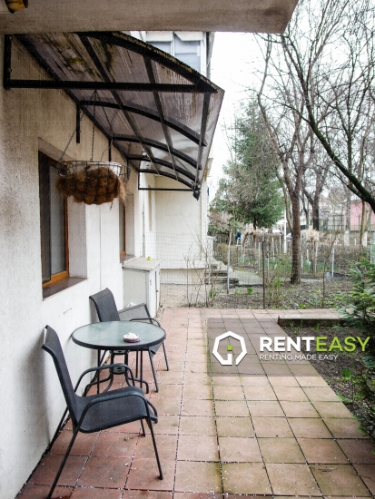 De vanzare!Apartament decomandat cu 3 camere situat in zona centrala