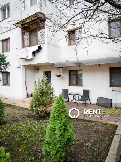 De vanzare!Apartament decomandat cu 3 camere situat in zona centrala