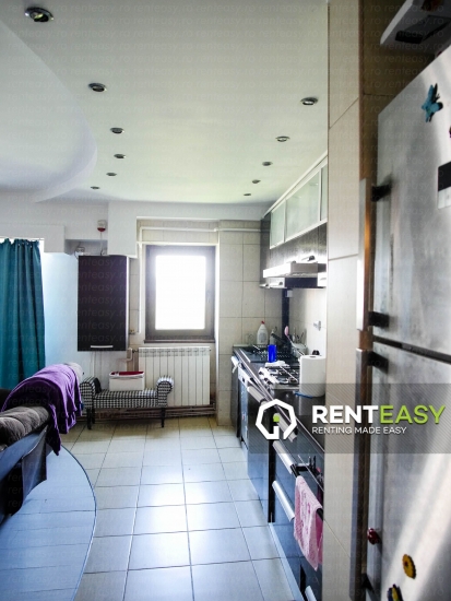 De vanzare!Apartament cu 2 camere transformat din 3 situat pe Bulevardul Independentei