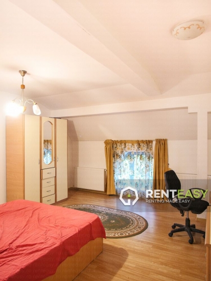 De vanzare!Vila 2 nivele suprafata utila 435 mp situata in zona Arcu