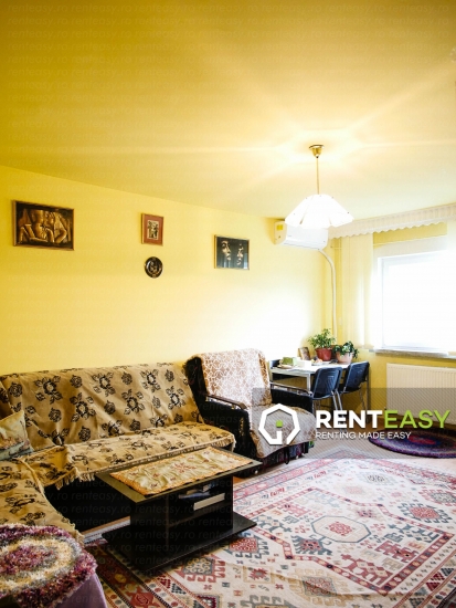 De vanzare!Apartament cu 3 camere decomandat situat in Canta