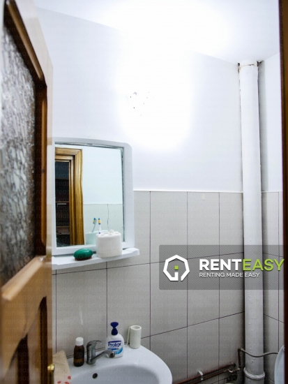 De vanzare!Apartament cu 3 camere decomandat situat in Canta