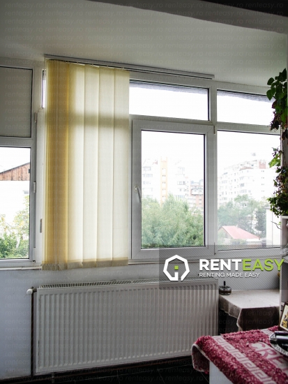 De vanzare!Apartament cu 3 camere decomandat situat in Canta