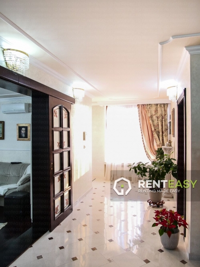Vila 3 Nivele pentru Vanzare in zona Tatarasi